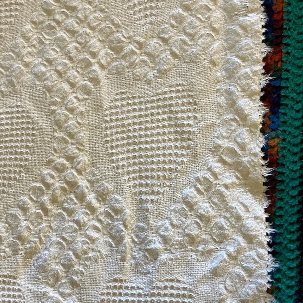 Cotton Matelasse throw blanket with hearts 40 x 66”